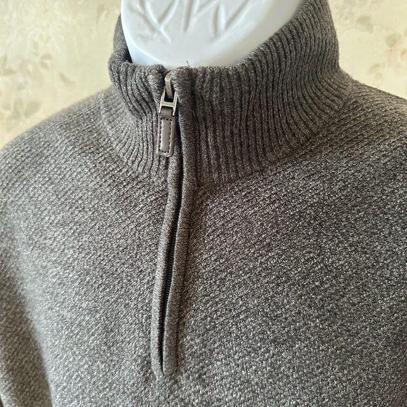 Dockers classic sweater pullover with quarter zipper and long sleeves. Size L. - Picture 7 of 15